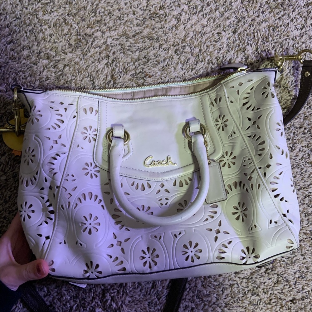 Coach shoulder bag Ashley rose white leather